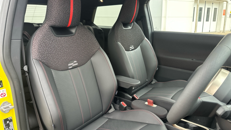 MINI Cooper 135kW E Sport [Level 3] 41kWh 3dr Auto Electric Hatchback